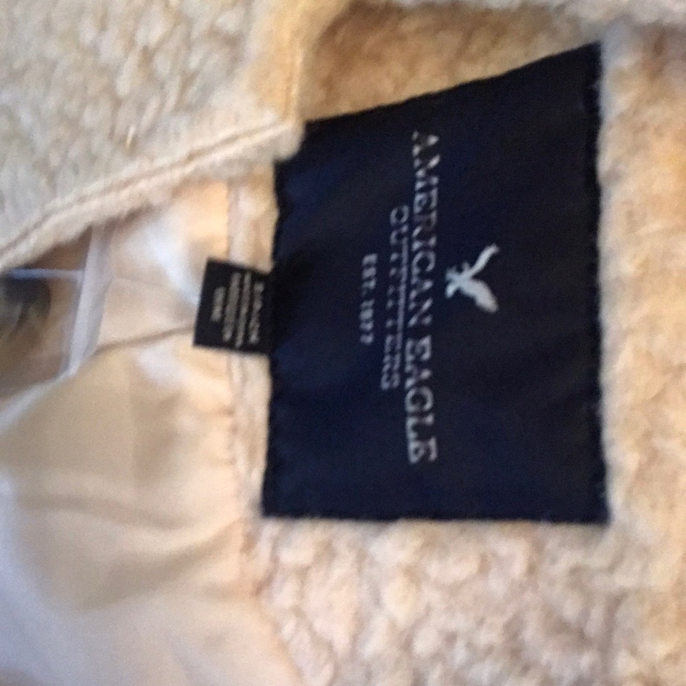 American eagle - Picture 2 of 3